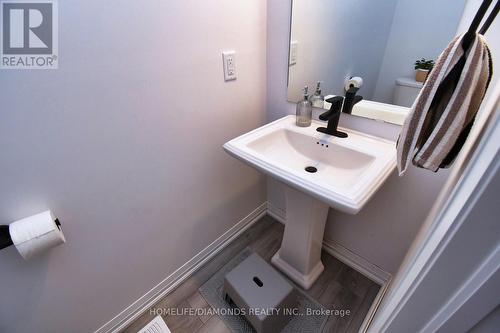 14 - 106 Court Drive, Brant (Paris), ON - Indoor Photo Showing Bathroom