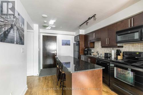 1109 - 20 Blue Jays Way, Toronto, ON - Indoor Photo Showing Kitchen With Double Sink