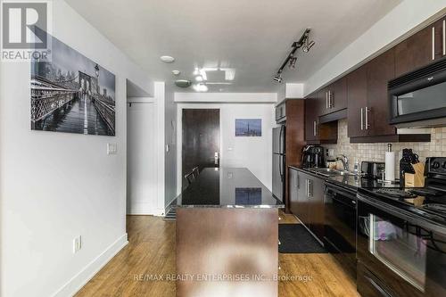 1109 - 20 Blue Jays Way, Toronto, ON - Indoor Photo Showing Kitchen