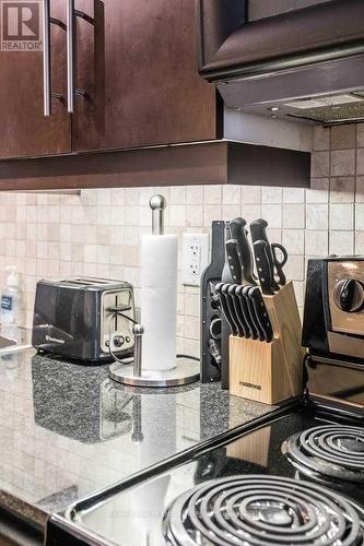 1109 - 20 Blue Jays Way, Toronto, ON - Indoor Photo Showing Kitchen