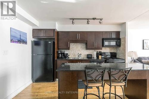 1109 - 20 Blue Jays Way, Toronto, ON - Indoor Photo Showing Kitchen With Double Sink