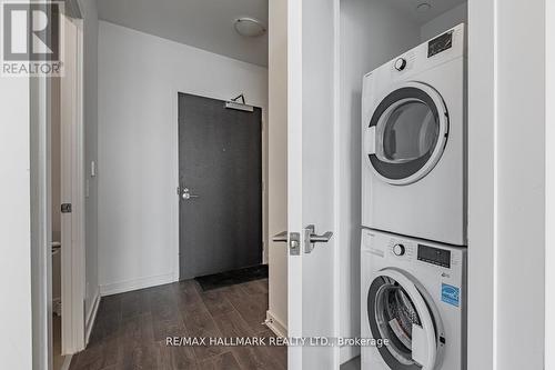 1805 - 609 Avenue Road, Toronto C02, ON - Indoor Photo Showing Laundry Room