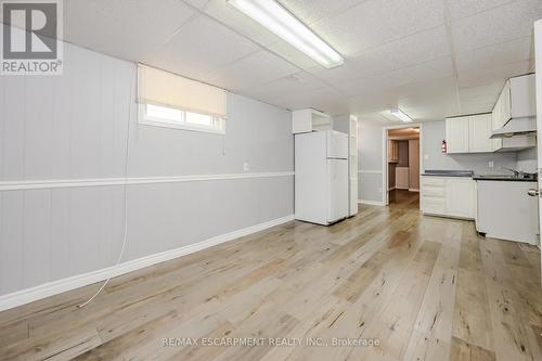 58 Mildred Avenue, St. Catharines, ON - Indoor Photo Showing Kitchen