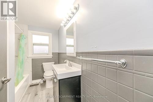 58 Mildred Avenue, St. Catharines, ON - Indoor Photo Showing Bathroom