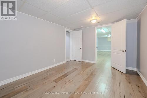 58 Mildred Avenue, St. Catharines, ON - Indoor Photo Showing Other Room