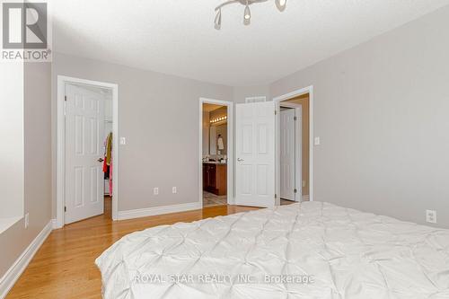 2288 Colbeck Street, Oakville, ON - Indoor Photo Showing Bedroom