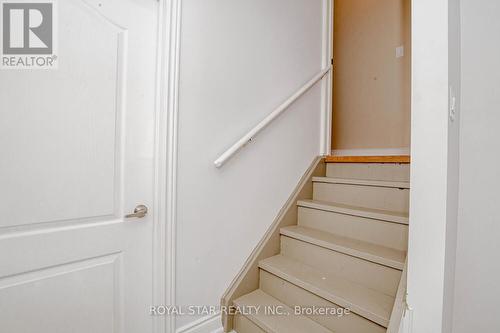 2288 Colbeck Street, Oakville, ON - Indoor Photo Showing Other Room