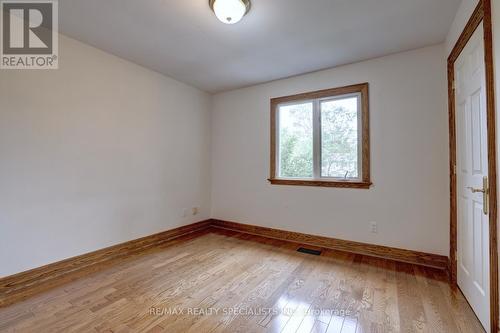 2393 Kenbarb Road, Mississauga (Cooksville), ON - Indoor Photo Showing Other Room