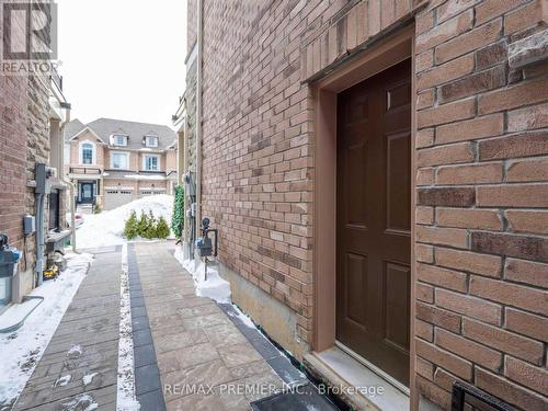 3900 Arvona Place, Mississauga (Churchill Meadows), ON - Outdoor