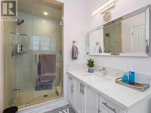 3900 Arvona Place, Mississauga, ON - Indoor Photo Showing Bathroom