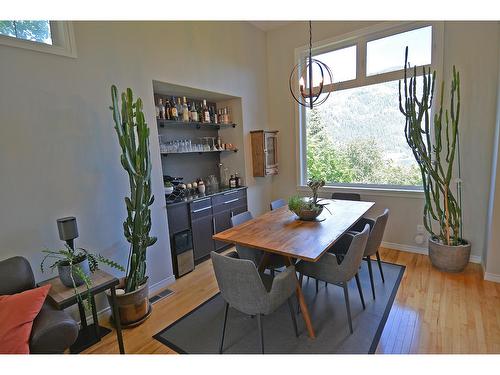 704 Wasson Street, Nelson, BC - Indoor Photo Showing Dining Room