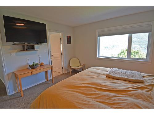704 Wasson Street, Nelson, BC - Indoor Photo Showing Bedroom