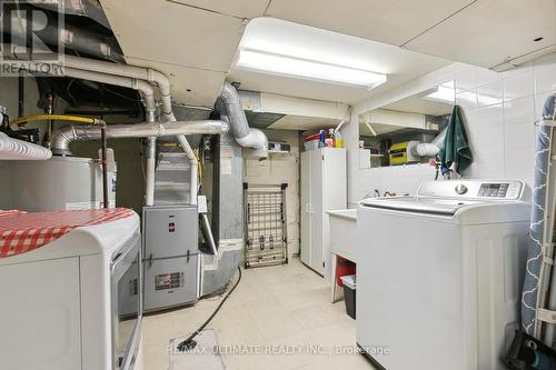 405 Northcliffe Boulevard, Toronto, ON - Indoor Photo Showing Laundry Room