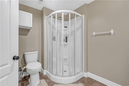 5763 Hemlock Street, Niagara Falls, ON - Indoor Photo Showing Bathroom