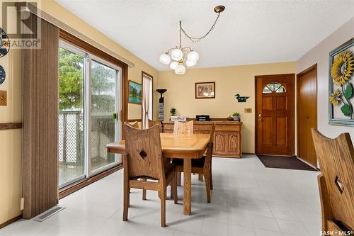 514 Railway Avenue, Pilot Butte, SK - Indoor Photo Showing Dining Room