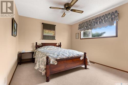 514 Railway Avenue, Pilot Butte, SK - Indoor Photo Showing Bedroom