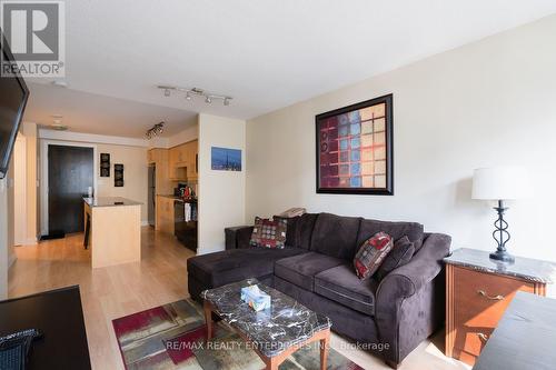 1509 - 20 Blue Jays Way, Toronto, ON - Indoor Photo Showing Living Room