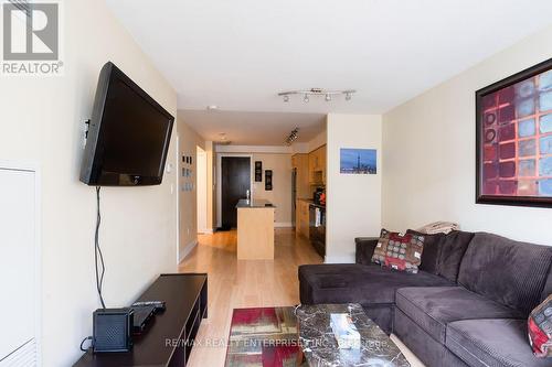 1509 - 20 Blue Jays Way, Toronto, ON - Indoor Photo Showing Living Room