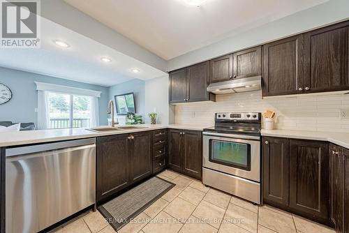 37 Thames Way, Hamilton, ON - Indoor Photo Showing Kitchen With Stainless Steel Kitchen