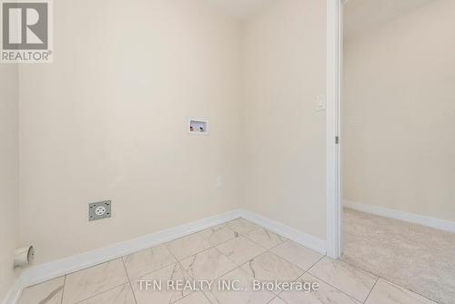 50 Lilac Circle, Haldimand, ON - Indoor Photo Showing Other Room