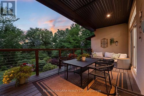 1647 Gregory Road, St. Catharines, ON - Outdoor With Deck Patio Veranda With Exterior