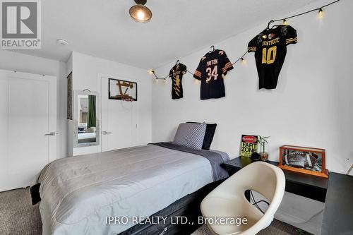 58 Columbus Gate, Hamilton, ON - Indoor Photo Showing Bedroom