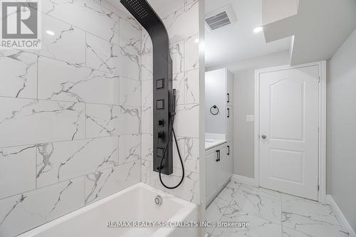 61 Haviland Circle, Brampton, ON - Indoor Photo Showing Bathroom