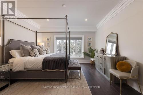 1325 Sheldon Avenue, Oakville, ON - Indoor Photo Showing Bedroom