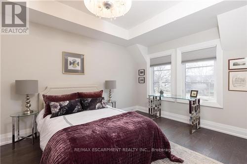 1325 Sheldon Avenue, Oakville, ON - Indoor Photo Showing Bedroom