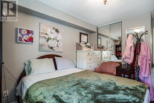 309 - 700 Dynes Road, Burlington (Roseland), ON - Indoor Photo Showing Bedroom