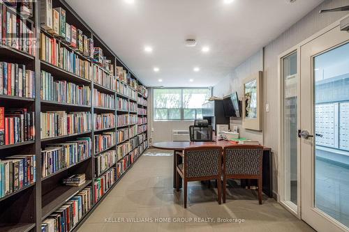 309 - 700 Dynes Road, Burlington (Roseland), ON - Indoor Photo Showing Office