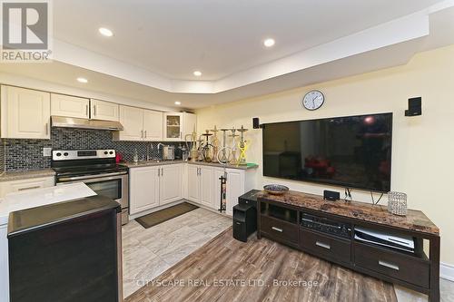 262 Sky Harbour Drive, Brampton (Bram West), ON - Indoor Photo Showing Kitchen