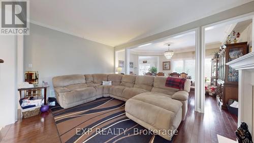 214 Drinkwater Road, Brampton, ON - Indoor Photo Showing Living Room