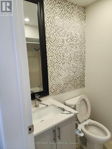 76 Moregate Crescent, Brampton, ON - Indoor Photo Showing Bathroom