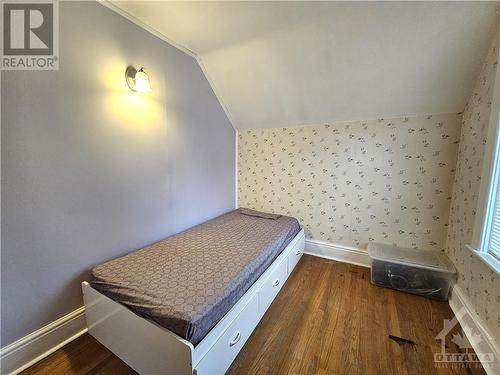 64 Abbott Street, Brockville, ON - Indoor Photo Showing Bedroom