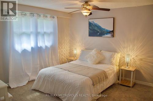 1405 Manitou Drive, Oshawa (Samac), ON - Indoor Photo Showing Bedroom