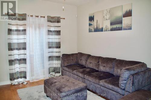 1405 Manitou Drive, Oshawa (Samac), ON - Indoor Photo Showing Living Room With Fireplace