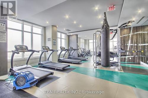 518 - 9201 Yonge Street, Richmond Hill (Langstaff), ON - Indoor Photo Showing Gym Room