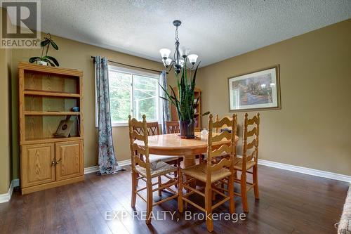 2200 Richardson Street, Innisfil (Stroud), ON - Indoor Photo Showing Dining Room