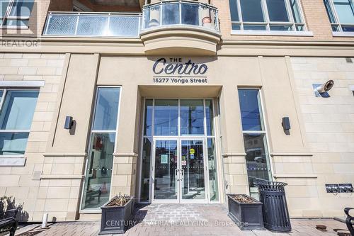 309 - 15277 Yonge Street, Aurora, ON - Outdoor