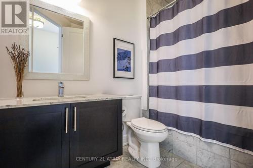 309 - 15277 Yonge Street, Aurora (Aurora Village), ON - Indoor Photo Showing Bathroom