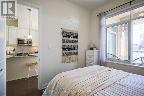 309 - 15277 Yonge Street, Aurora (Aurora Village), ON - Indoor Photo Showing Bedroom