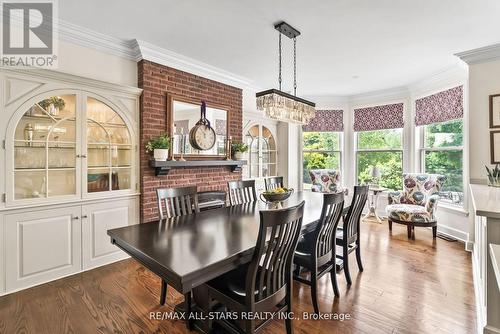 2 Deerfoot Drive, Uxbridge, ON - Indoor Photo Showing Dining Room