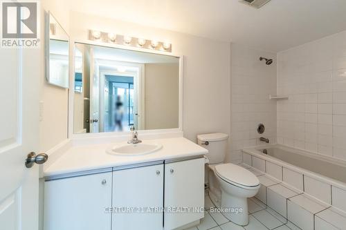 301 - 4725 Sheppard Avenue E, Toronto E07, ON - Indoor Photo Showing Bathroom