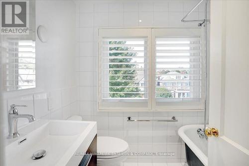 251 Lytton Boulevard, Toronto (Lawrence Park South), ON - Indoor Photo Showing Bathroom