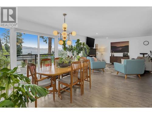 16 Caramillo Road, Kelowna, BC - Indoor Photo Showing Dining Room