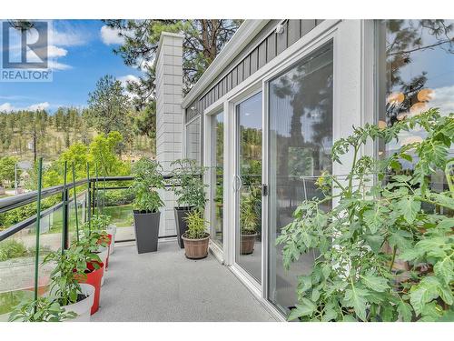 16 Caramillo Road, Kelowna, BC - Outdoor