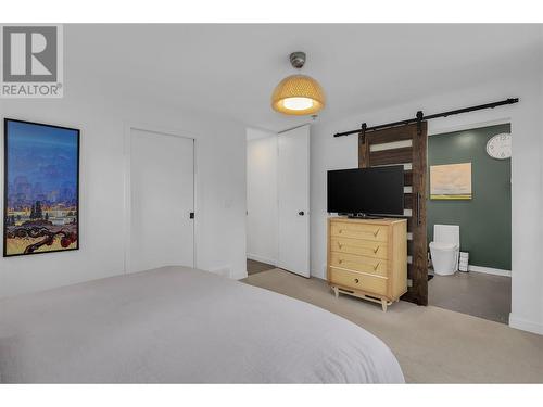 16 Caramillo Road, Kelowna, BC - Indoor Photo Showing Bedroom