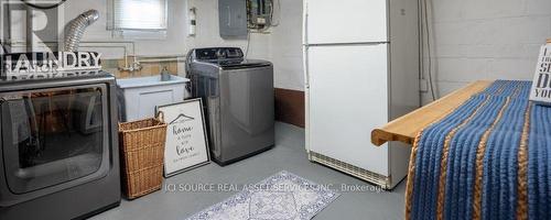 1168 Argyle Road, Windsor, ON - Indoor Photo Showing Laundry Room