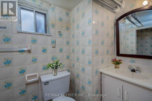 71 Miranda Avenue, Toronto W04, ON - Indoor Photo Showing Bathroom